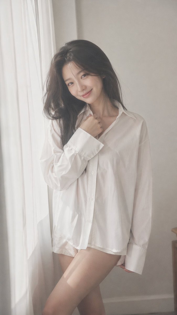 Black Mist Idol Portrait