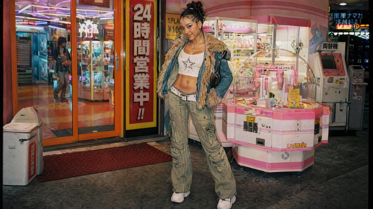 Fashion Campaign Grid